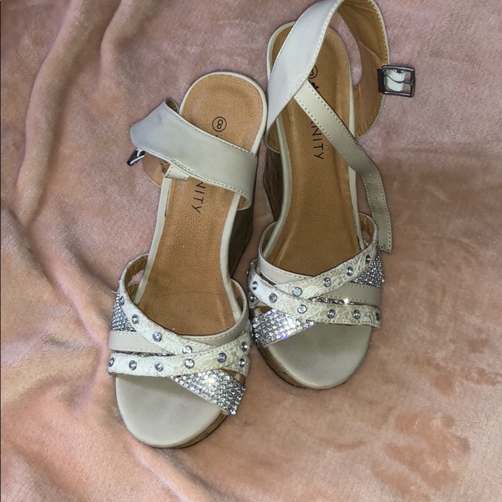 Wedges Vanity